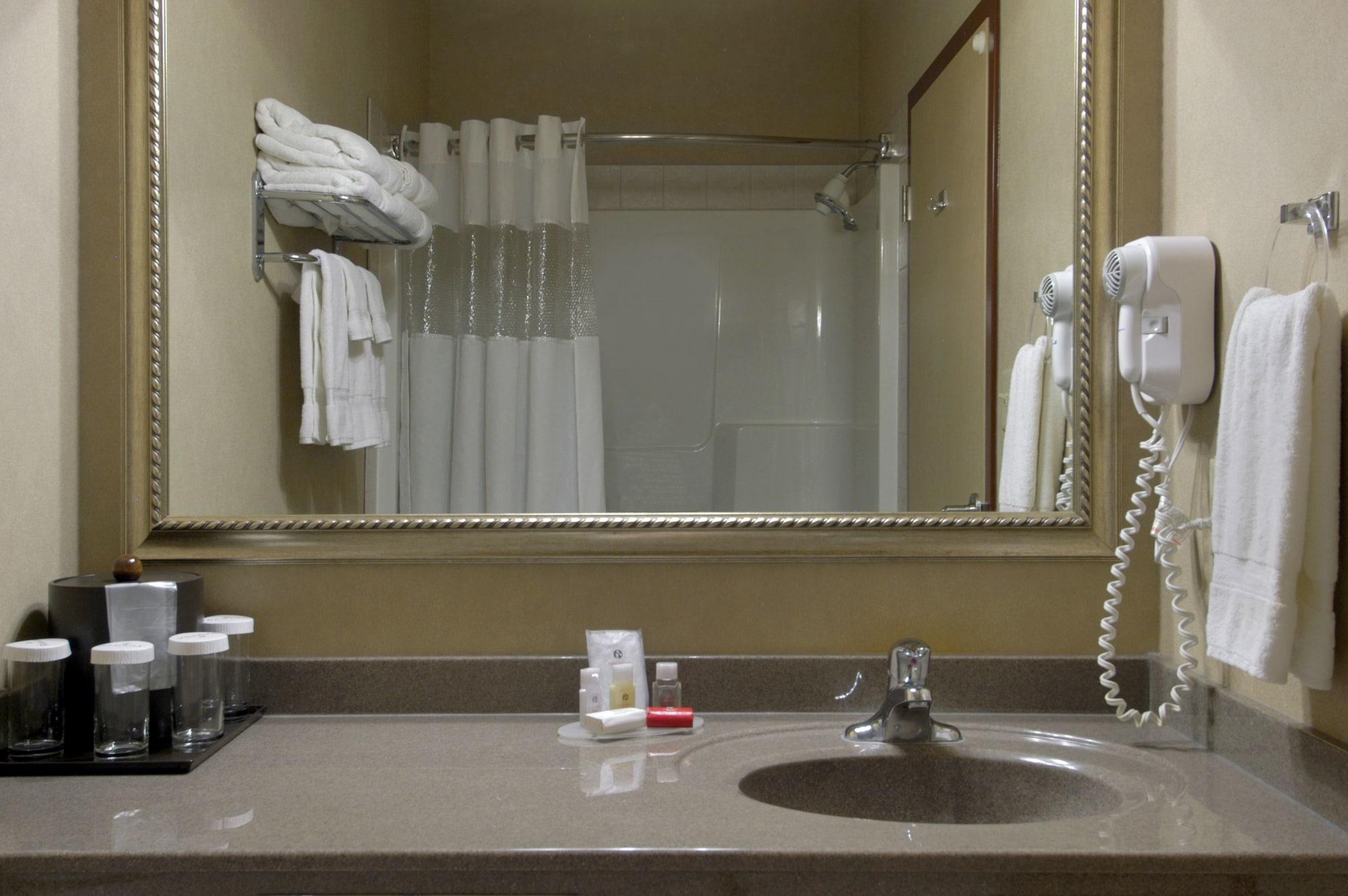 Ramada by Wyndham Drumheller Hotel&Suites Eksteriør billede
